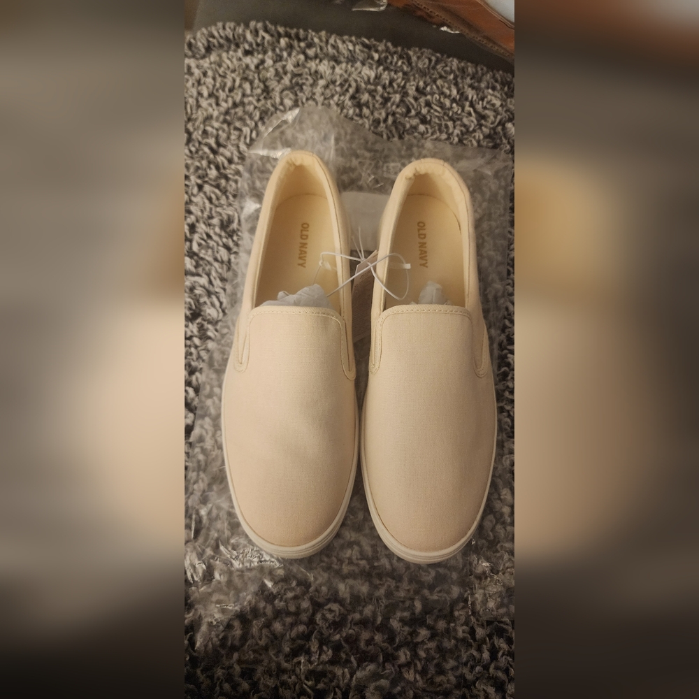 Women's (8.5) Slip On Canvas Shoes - New